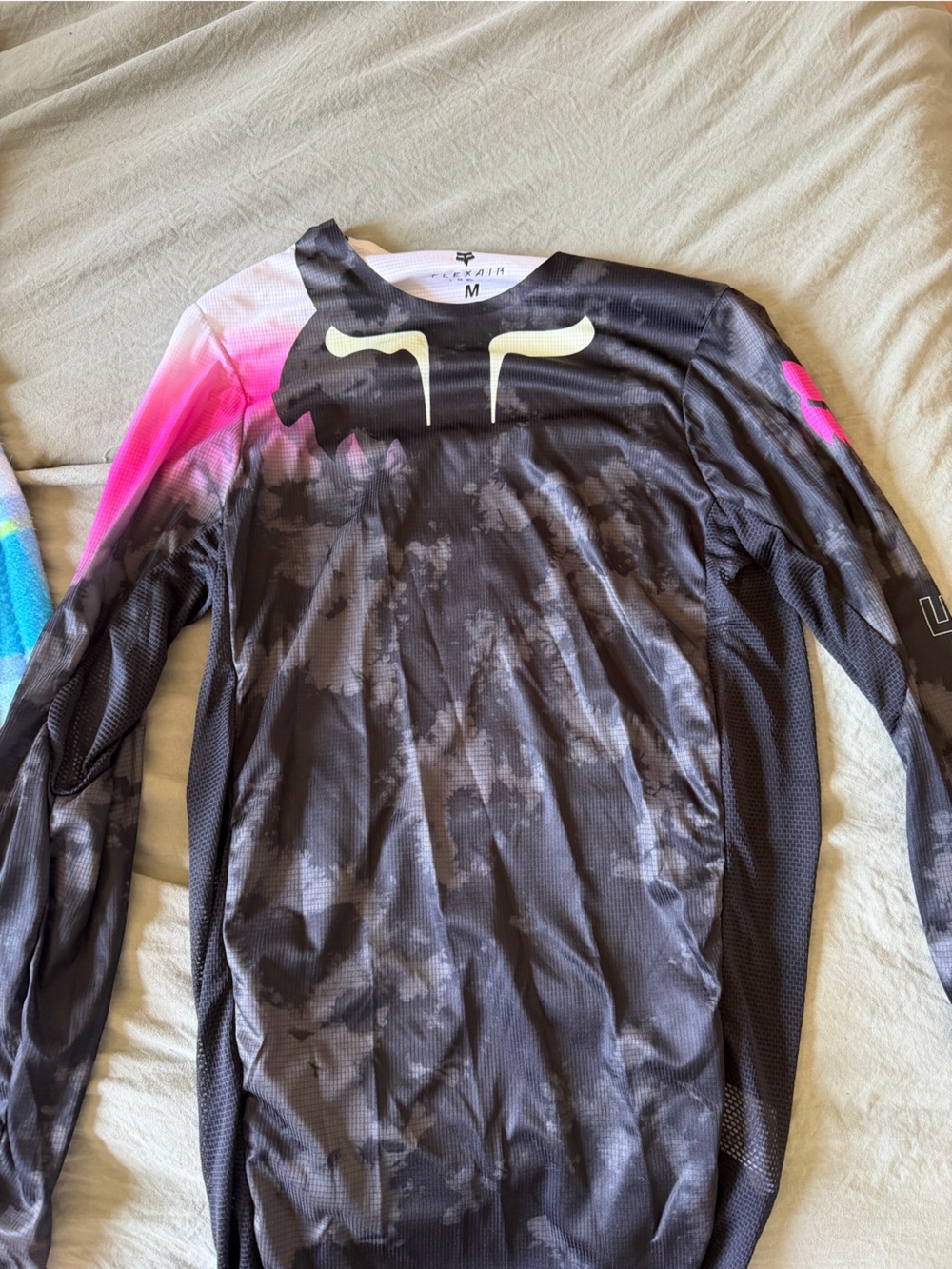 Fox Long Sleeve Jersey in Black with Pink Accents